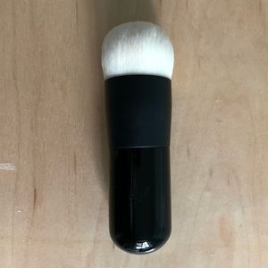 Westman Atelier Liquid Blender Brush